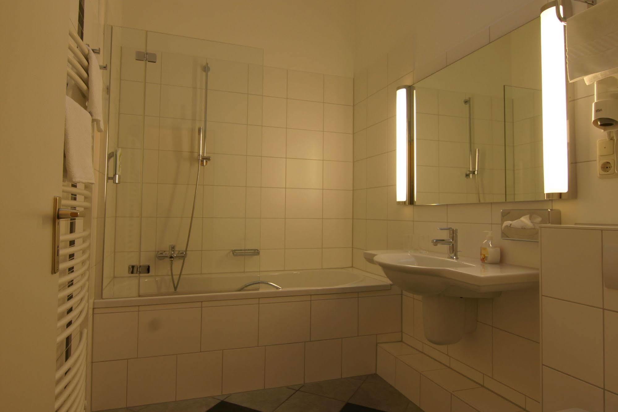 Cabo Nonsmoking-Hotel Hamburg Luaran gambar